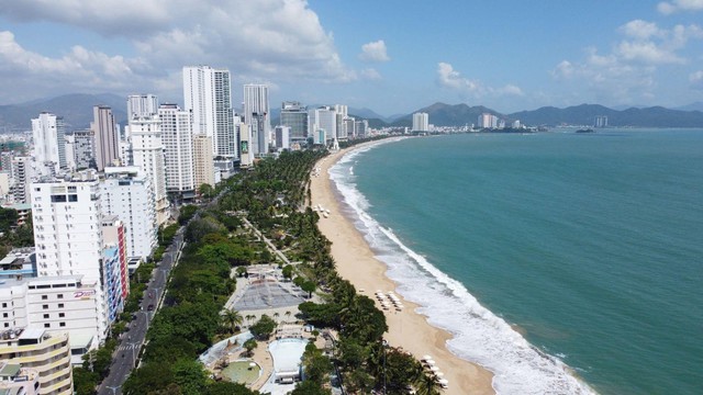 Kinh tế đêm Nha Trang: Đâu là “mũi khoan” đủ sắc để đào sâu “mỏ vàng”?- Ảnh 1.